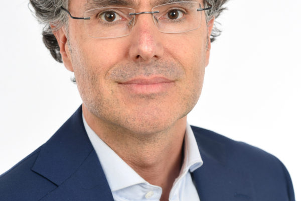 Interview | Docent Jacob Schoenmaker: “Ik vind het leuk om over mijn vak te praten en met de materie te stoeien”